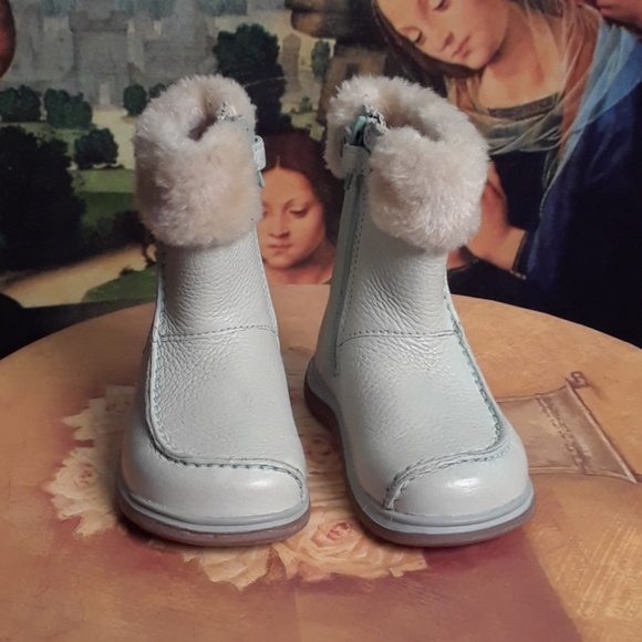 clarks shoes size 4f